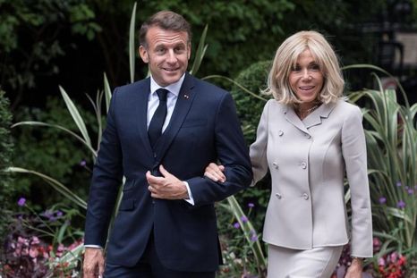 El presidente de Francia, Emmanuel Macron y su esposa Brigitte, presentaran una demanda en contra de la comentadora conservadora Candance Owens. El presidente de Francia, Emmanuel Macron y su esposa Brigitte, presentaran una demanda en contra de la comentadora conservadora Candance Owens.