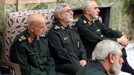 En Irán, Esmail Qaani (C), comandante de la unidad de élite Fuerza Quds del Cuerpo de la Guardia Revolucionaria Islámica de Irán (CGRI), asiste a una reunión con el Líder Supremo iraní y comandantes de las Fuerzas Armadas de la República Islámica de Irán. Foto DPA En Irán, Esmail Qaani (C), comandante de la unidad de élite Fuerza Quds del Cuerpo de la Guardia Revolucionaria Islámica de Irán (CGRI), asiste a una reunión con el Líder Supremo iraní y comandantes de las Fuerzas Armadas de la República Islámica de Irán. Foto DPA