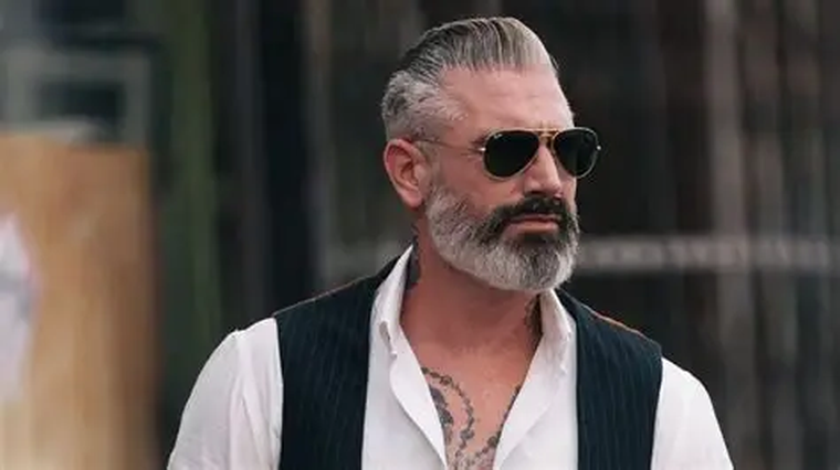 El problema no es haber repetido; el problema es repetir sin saberlo. El problema no es haber repetido; el problema es repetir sin saberlo.