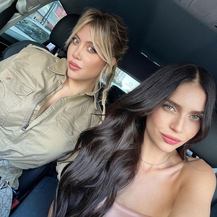 Las hermanas Nara llevan las tendencias verano 2023 Foto: Instagram