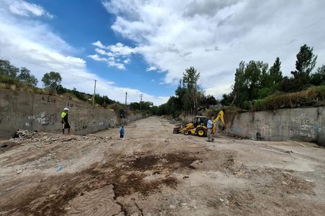En estos días retiraron 2.000 toneladas de basura del zanjón Frías. En estos días retiraron 2.000 toneladas de basura del zanjón Frías.