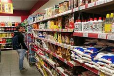 Una familia que necesitaba $100.000 pesos para comprar los alimentos necesarios, ahora van a necesitar unos $200.000 Foto: MDZ