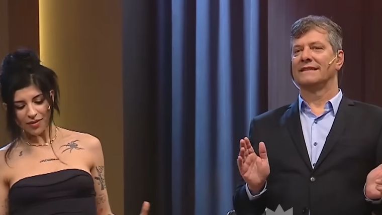 Mario Pergolini le pidió a Cazzu que le enseñe cómo se hace un perreo.