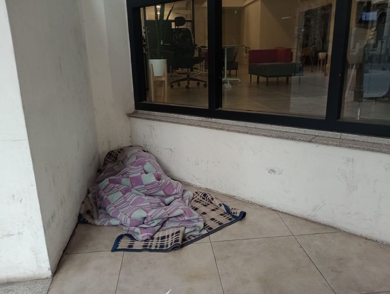 La esquina de 9 de Julio y Gutiérrez. La esquina de 9 de Julio y Gutiérrez.