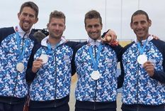 El equipo de remo había sido medalla de plata y ahora recibió la de oro. Prensa COA Foto: Prensa COA