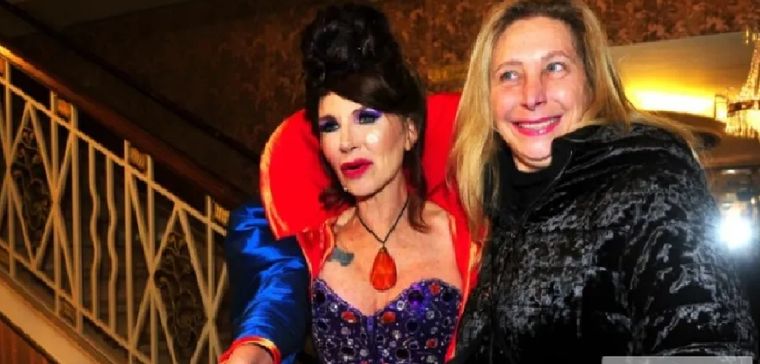 Daniela y Karina Milei a la salida del show Foto: PrimiciasYa