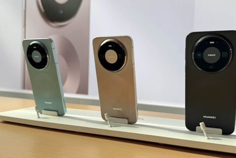 El nuevo Huawei Mate 80 Pro presenta un diseño de cámaras circular que aloja sensores de alta capacidad lumínica. El nuevo Huawei Mate 80 Pro presenta un diseño de cámaras circular que aloja sensores de alta capacidad lumínica.