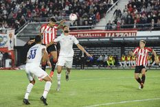 estudiantes se hizo fuerte en la plata y vencio a independiente estudiantes se hizo fuerte en la plata y vencio a independiente