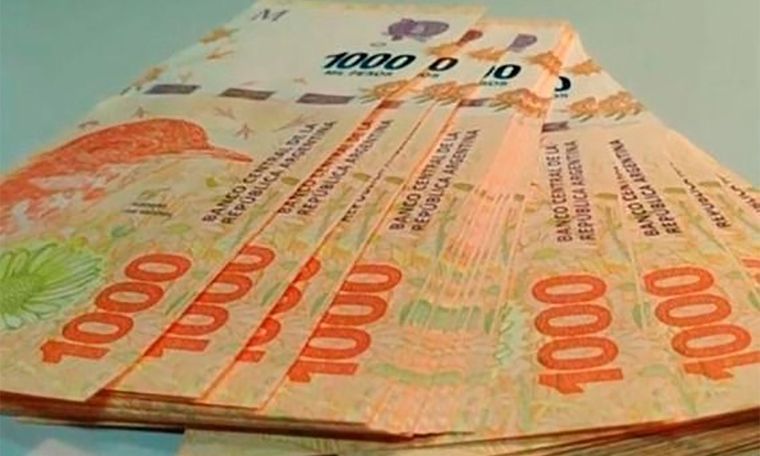 Los salarios pactados en paritarias quedan rápidamente atrás de la inflación. Foto: Télam