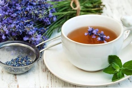 El té de lavanda cuenta con diversas propiedades para la salud Foto: Shutterstock El té de lavanda cuenta con diversas propiedades para la salud Foto: Shutterstock