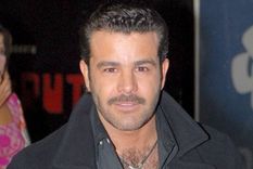 Foto: https://www.mdzol.com/espectaculos/2021/8/16/el-momento-mas-doloroso-que-atraveso-la-familia-de-eduardo-capetillo-180036.html