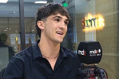 Gonzalo Cairo, en los estudios de MDZ Radio. Gonzalo Cairo, en los estudios de MDZ Radio.