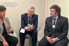 El presidente Milei mantiene un diálogo abierto y sin condicionamientos con el FMI, tras el fuerte recorte del gasto público, pero el Fondo pide atender la situación social. Foto: Foro Davos