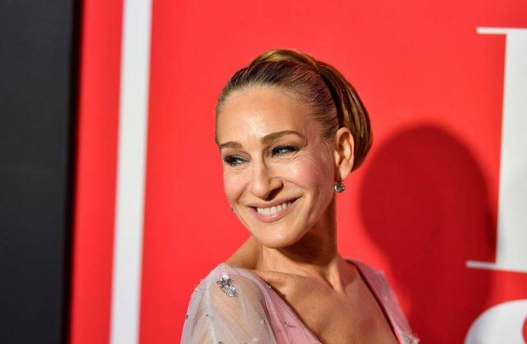 Sarah Jessica Parker se identifica con su personaje ícono de moda, Carrie Bradshaw. Foto: Instagram