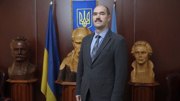 Sergiy Nebrat Sergiy Nebrat expresó que se necesita más apoyo y unas sanciones económicas de Argentina a Rusia.