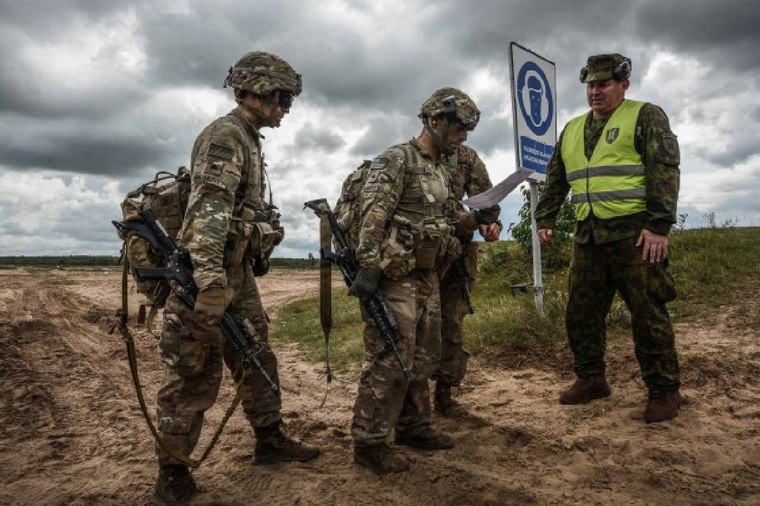 Cuatro militares estadounidenses que se encontraban realizando maniobras tácticas en Lituania fueron hallados muertos. Foto: X
