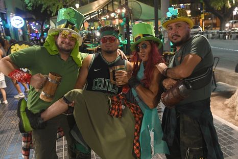 Así se vivió San Patricio en Mendoza; no te pierdas la galería de fotos, al final de la nota. Foto: Marcos Garcia/MDZ Así se vivió San Patricio en Mendoza; no te pierdas la galería de fotos, al final de la nota. Foto: Marcos Garcia/MDZ