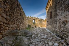 Arquitectura medieval, historia viva y calma rural: el pueblo recomendado por la inteligencia artificial. Foto: Shutterstock