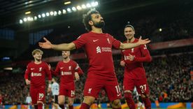 El gesto de Mohamed Salah con sus compañeros del Liverpool tras su polémica con Slot. Foto: EFE El gesto de Mohamed Salah con sus compañeros del Liverpool tras su polémica con Slot. Foto: EFE