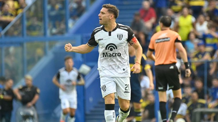 Gimnasia empató en la Bombonera. Gimnasia empató en la Bombonera.