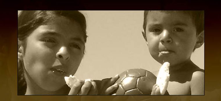 La tarea de ASF no tiene límites ni banderas. Foto: ASF