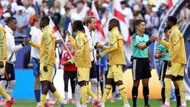 El momento del saludo previa entre Inglaterra y Ghana se llevó los focos del partido. El momento del saludo previa entre Inglaterra y Ghana se llevó los focos del partido.