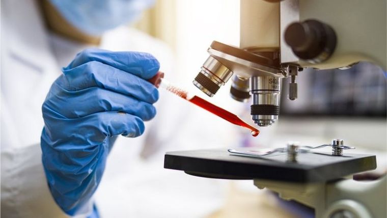 Muchos cánceres son quimiosensibles y los avances en oncología generaron nuevas herramientas. Muchos cánceres son quimiosensibles y los avances en oncología generaron nuevas herramientas.