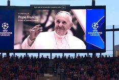 El papa Francisco fue homenajeado por la UEFA en la Champions League. Foto: Captura ESPN El papa Francisco fue homenajeado por la UEFA en la Champions League. Foto: Captura ESPN