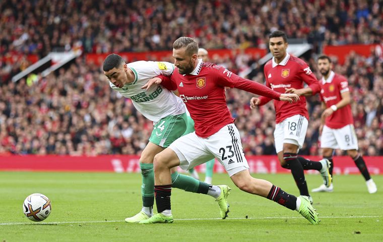 Luke Shaw bancó al DT del Manchester United por la Luke Shaw bancó al DT del Manchester United por la