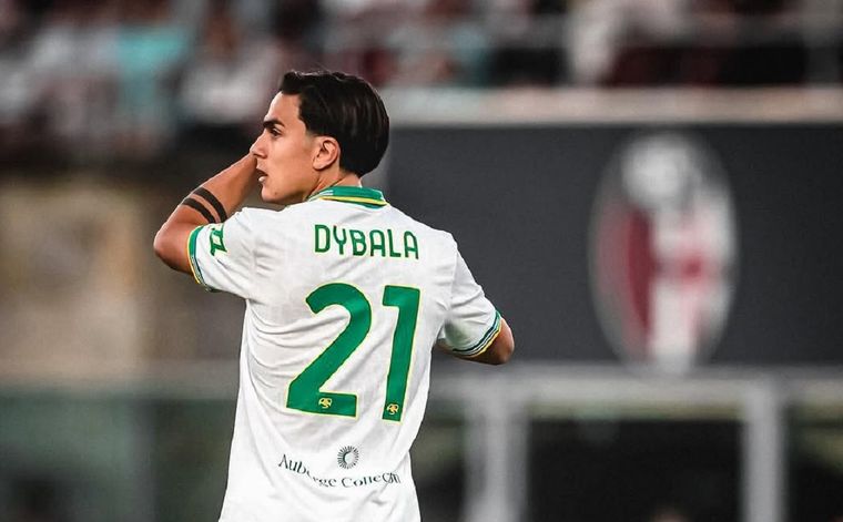 Paulo Dybala volvió a sumar minutos con la Roma.