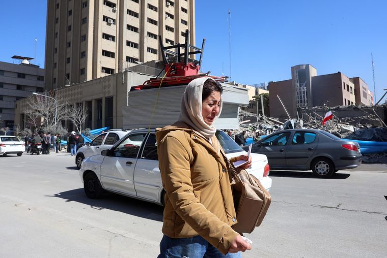 Familias enteras han quedado en la calle tras la destrucción de la ciudad. Familias enteras han quedado en la calle tras la destrucción de la ciudad.