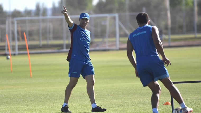 Mariano Toedtli mantuvo el primer contacto con el plantel de Godoy Cruz.