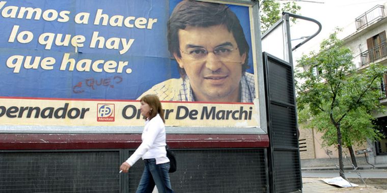 El candidato del PD también hará hoy varias caravanas en la provincia. Foto: Gonzalo Bravo / MDZ