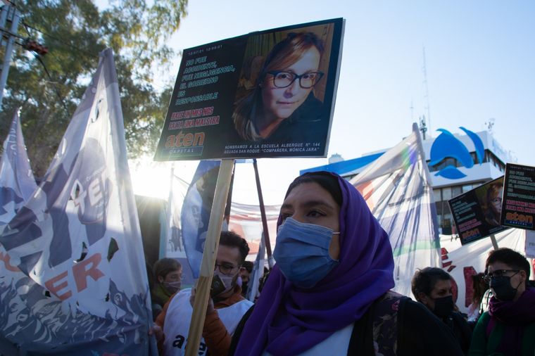 La docente Mónica Jara murió a causa de una explosión en la escuela donde trabajaba