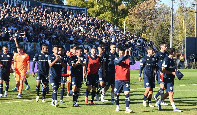 Independiente venció a Gimnasia en un clásico inolvidable Independiente venció a Gimnasia en un clásico inolvidable