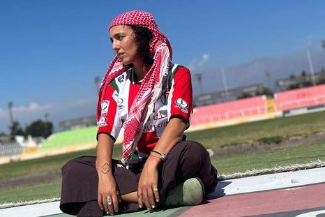 Macarena Chahuán en el estadio del Club Deportivo Palestino, en Santiago. Macarena Chahuán en el estadio del Club Deportivo Palestino, en Santiago.
