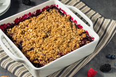 Crumble de frutos rojos: sencillez y sabor en un bocado Foto: Shutterstock