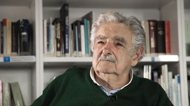 José Mujica dijo que Argentina no quiere hablar con Lacalle Pou