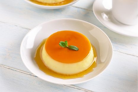 Flan de naranja sin horno Una receta distinta para hacer flan de naranja en pocos pasos Foto: Shutterstock
