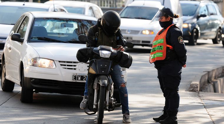 Para algunos intendentes, la distribución de efectivos debería cambiar por la pandemia. Foto: ALF PONCE / MDZ