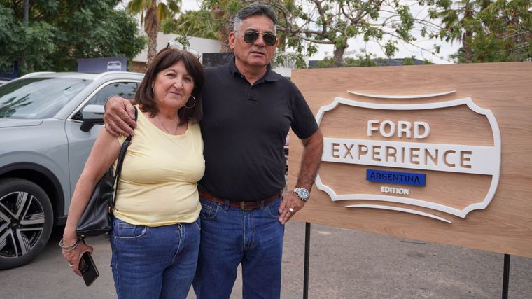 Norma Farrando y José Acuña. Norma Farrando y José Acuña.