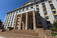 El Gobierno de Mendoza reglamentó las pautas que regirán las contrataciones directas que realice el Estado para comprar bienes y servicios importados. Foto: ALF PONCE MERCADO / MDZ