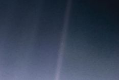 30 anos de un punto azul palido: la iconica foto de la tierra que inspiro uno de los textos memorables de carl sagan y cambio nuestra perspectiva del planeta