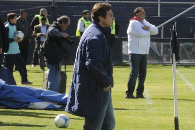 MDZol | Del Bosco analizando el partido. Foto: Alf Ponce / MDZ
