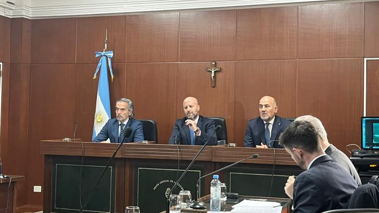 Jueces de Casación (izquierda a derecha: Gustavo Hornos, Mariano Borinsky y Diego Barroetaveña)