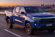 Ram Dakota Laramie Night Edition