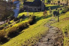 Villa Nougués parece un pueblo de Irlanda. Foto: IG @bella23krissy