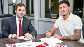 Tobías Ramírez junto al presidente de River Stéfano Di Carlo el día de su presentación oficial. Tobías Ramírez junto al presidente de River Stéfano Di Carlo el día de su presentación oficial.