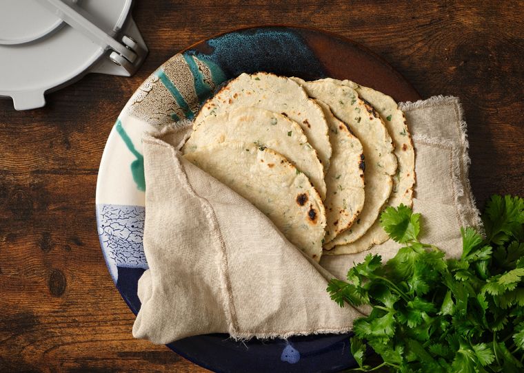 Te lucirás con esta versión de tortillas con ajo Foto: Shutterstock