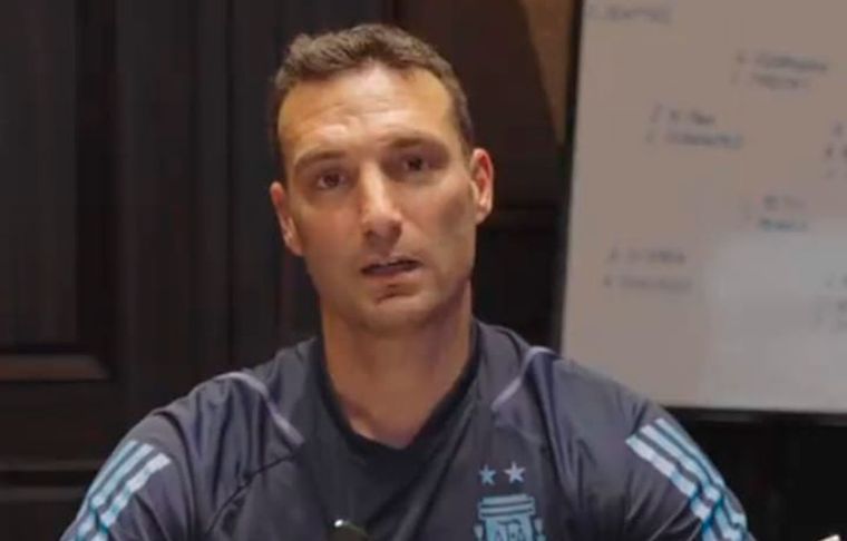 Scaloni dio este viernes la nómina de los 26 futbolistas que representarán a la Selección argentina en Qatar 2022.